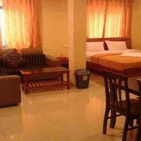 Fabhotel Smack Residency Ченнаи Экстерьер фото